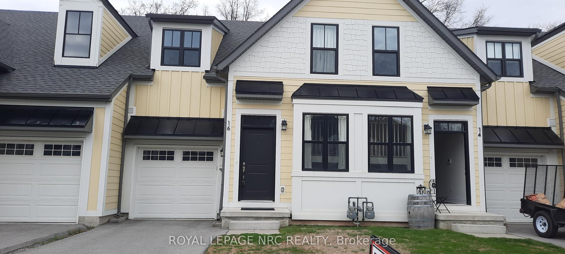 16 Paradise Grove — photo 1