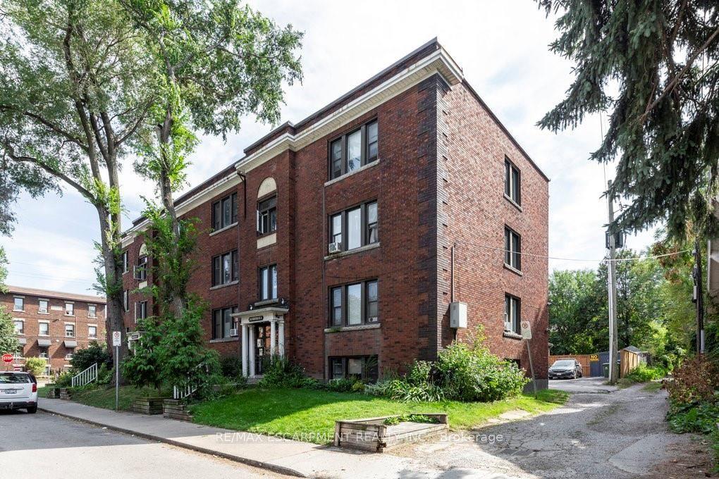 352 HUNTER Street E 1 #1 — photo 1