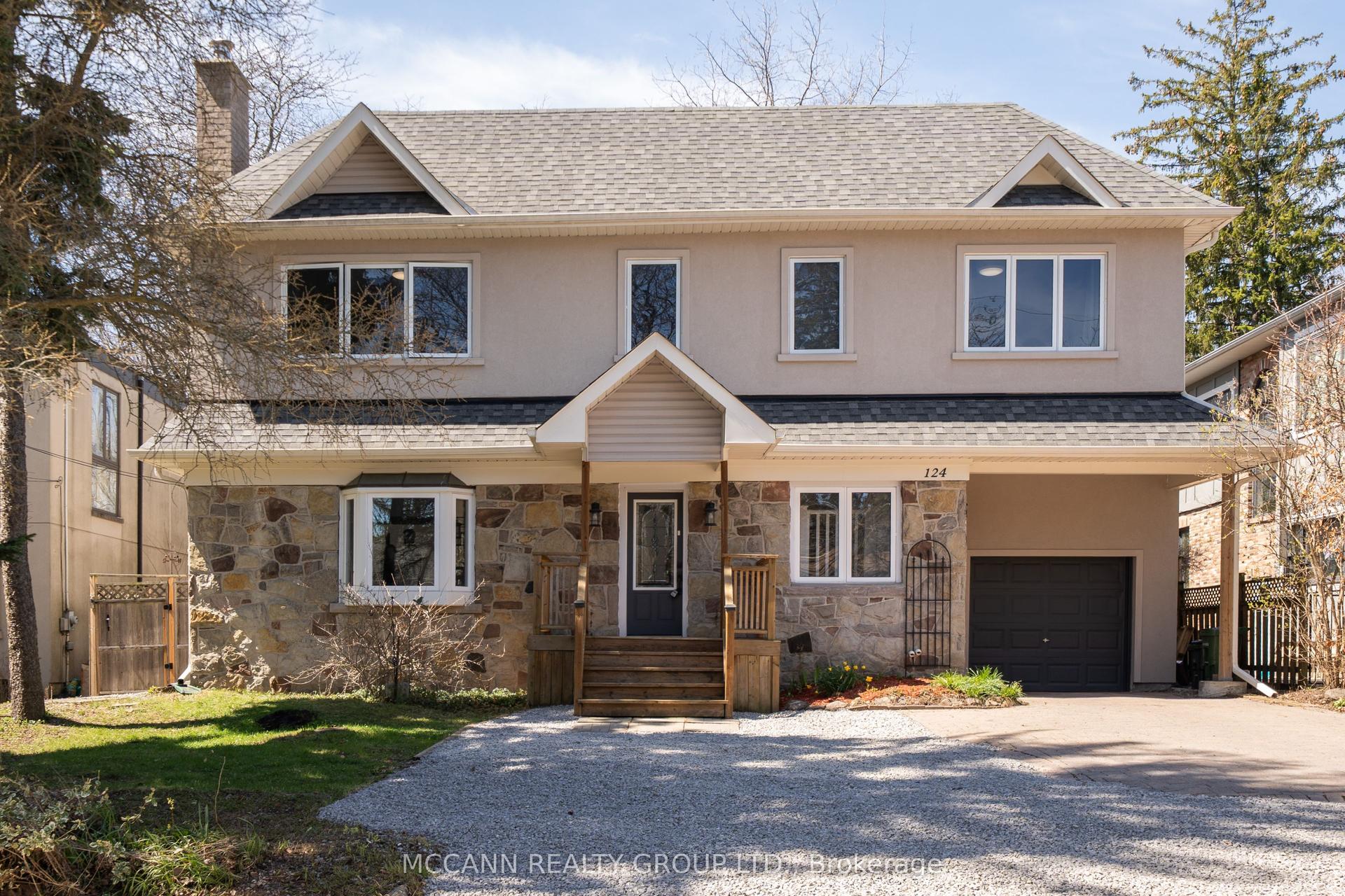 124 Scarboro Crescent — photo 1