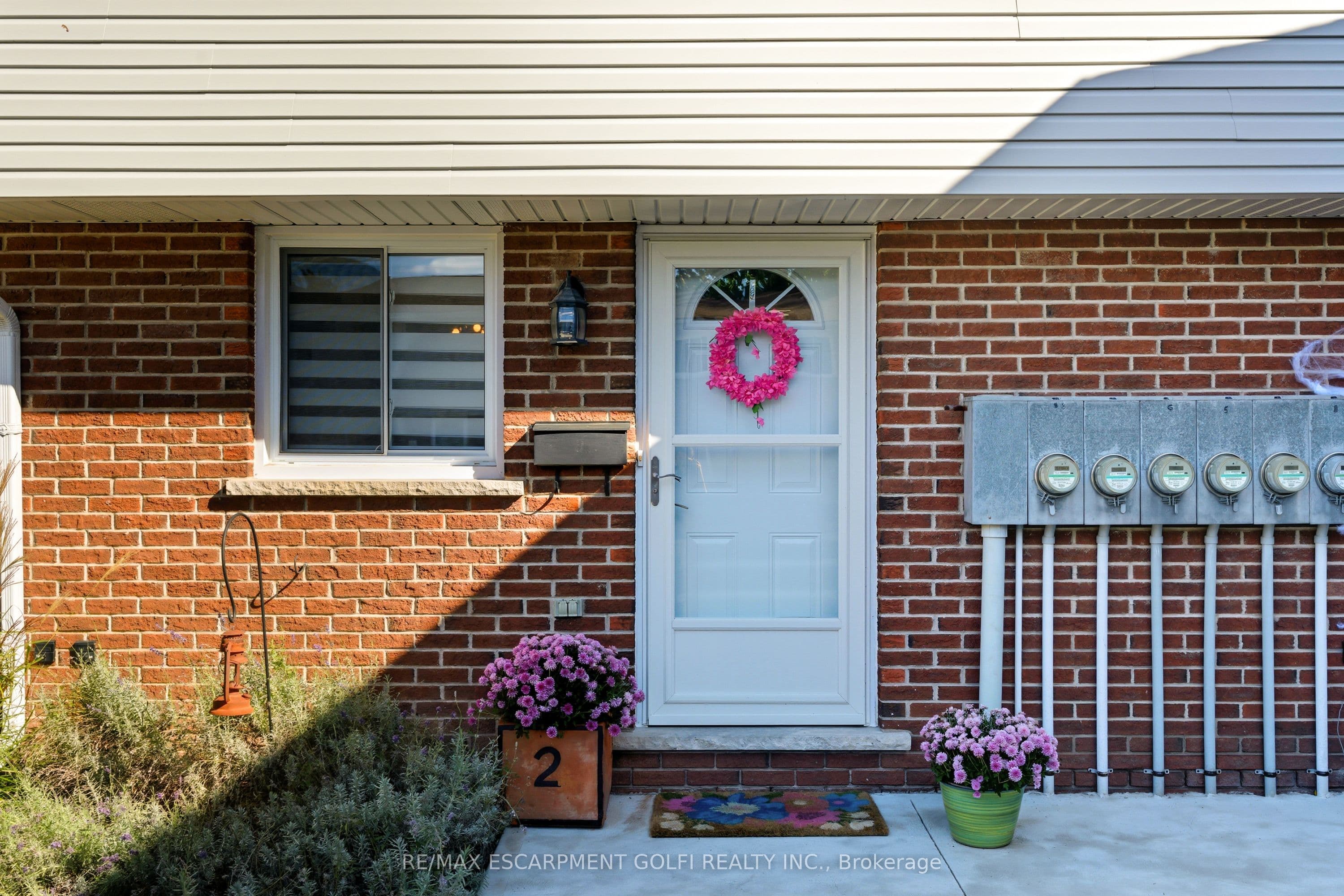 63 EMPIRE Street 2 #2 — photo 1