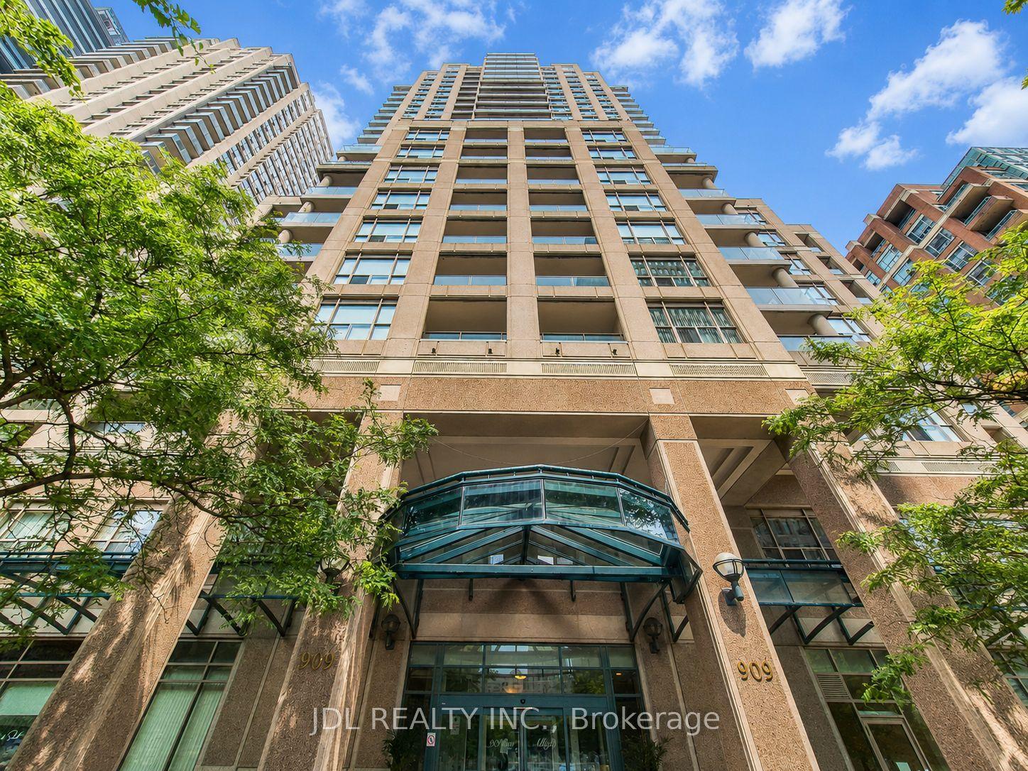 909 Bay Street 902 #902 — photo 1