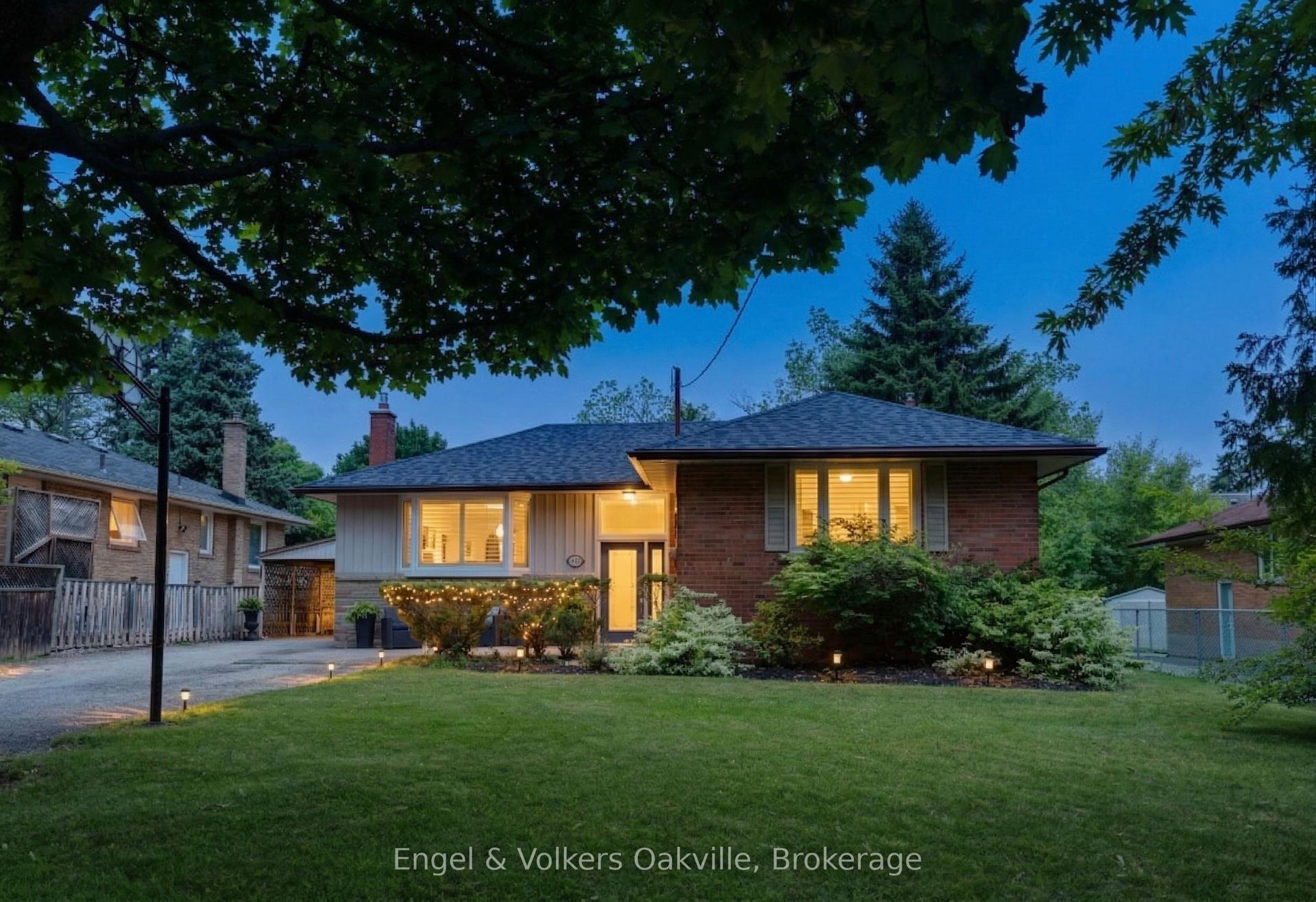 465 Fourth Line, Oakville — Detached for sale, photo 1