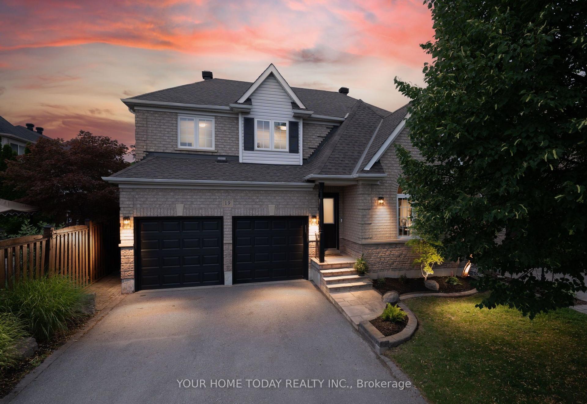 19 McNally Street, Halton Hills — Detached for sale, photo 1