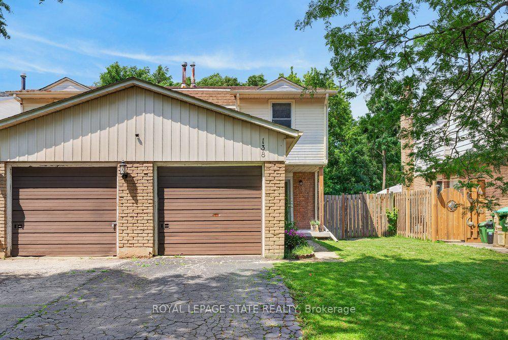 138 Memorial Avenue, Hamilton — Semi-Detached for sale, photo 1