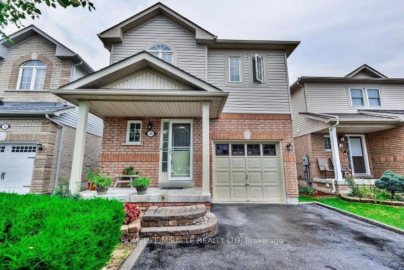 34 Ridgemore Crescent — photo 1