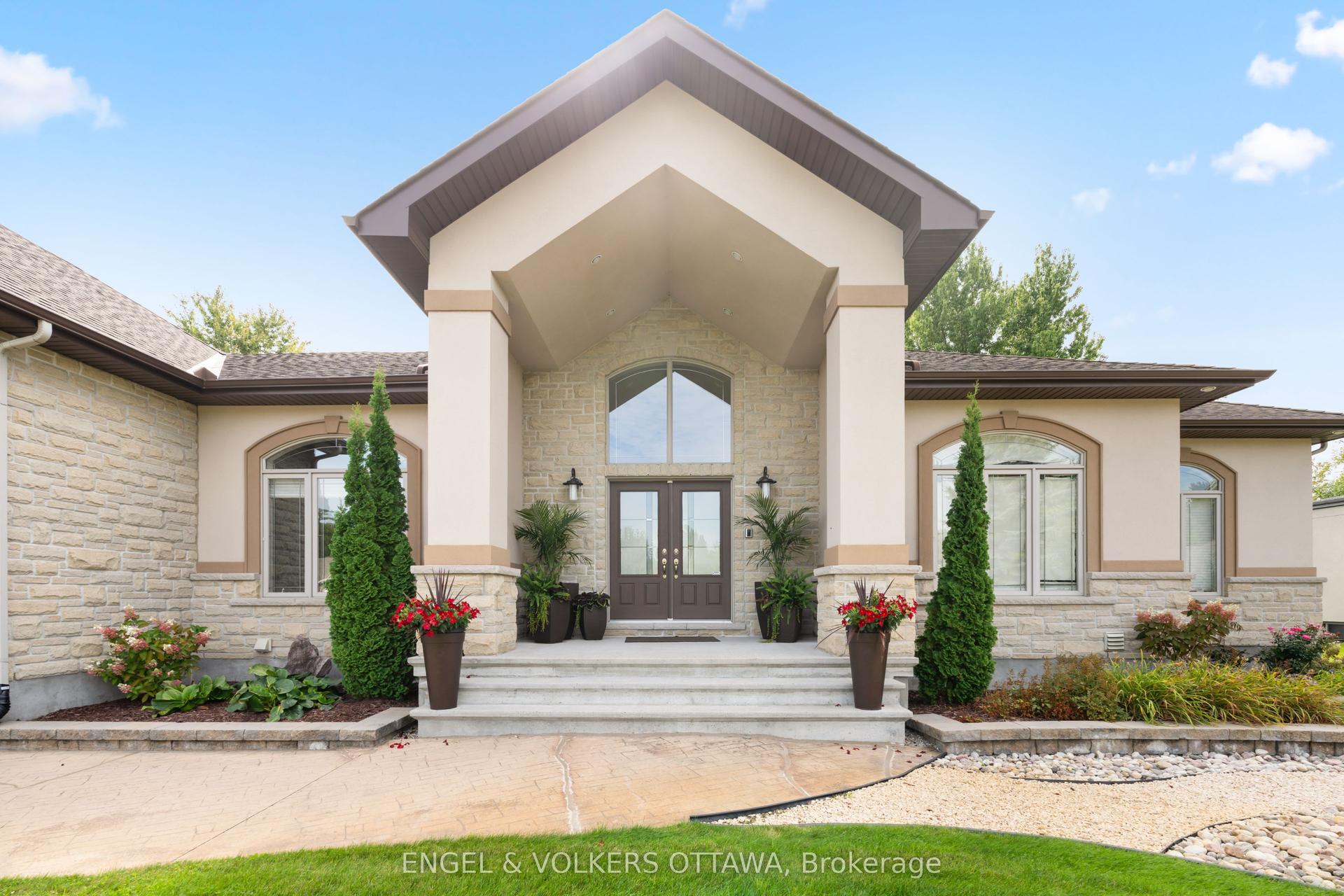 6652 Pebble Trail Way — photo 1