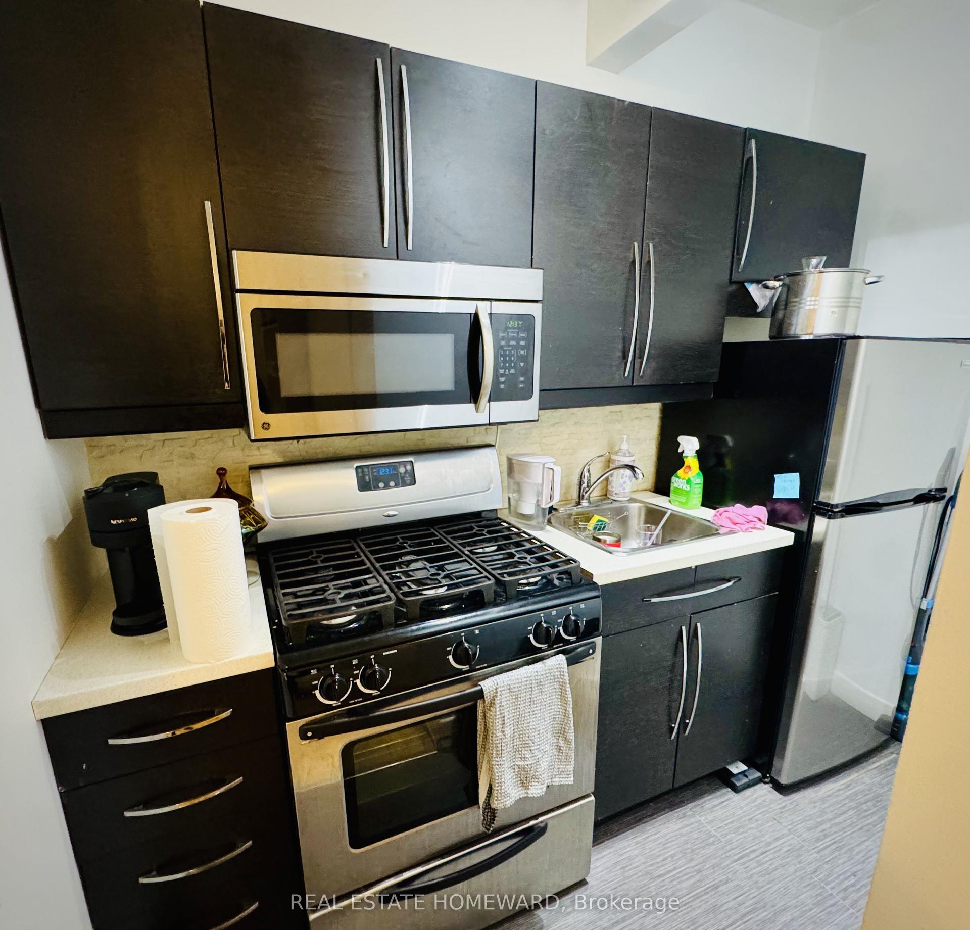 426 Markham Street A3 #A3 — photo 1