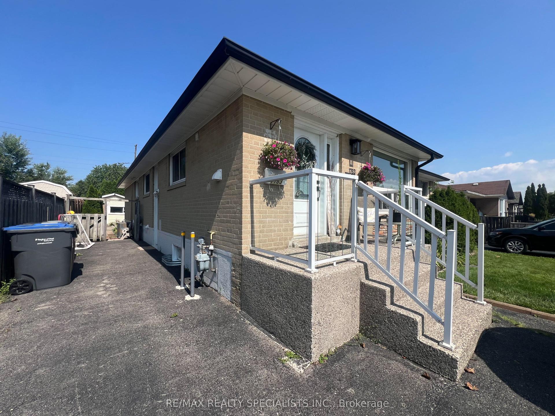 1763 Sandgate Crescent Lower #Lower, Mississauga — Semi-Detached for lease, photo 1