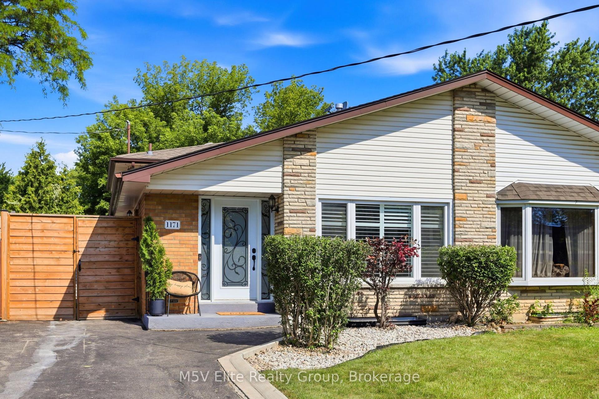 1171 Gripsholm Road, Mississauga — Semi-Detached for sale, photo 1