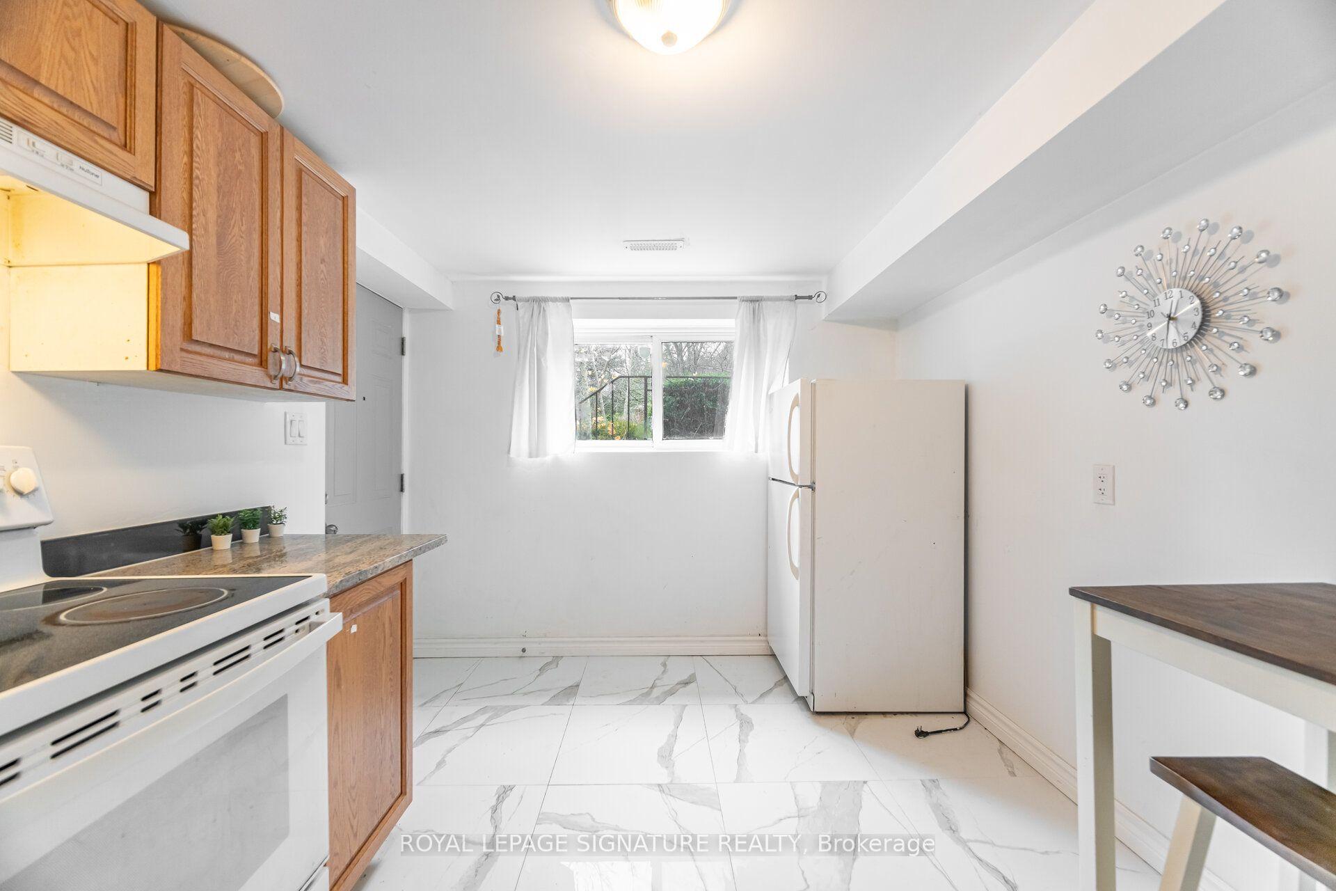406 Tamarack Drive Main #Main, Waterloo — Detached for lease, photo 1