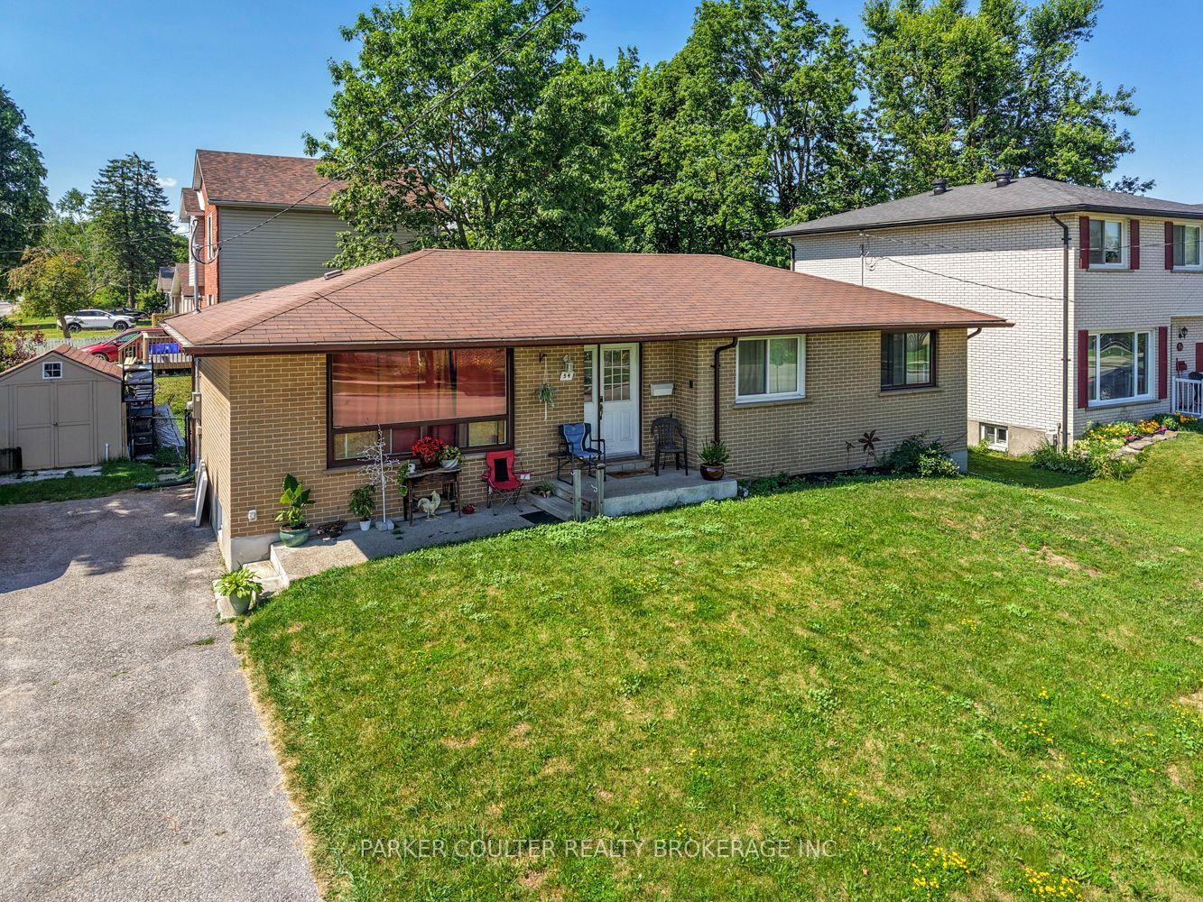 54 Ferris Lane, Barrie — Detached for sale, photo 1