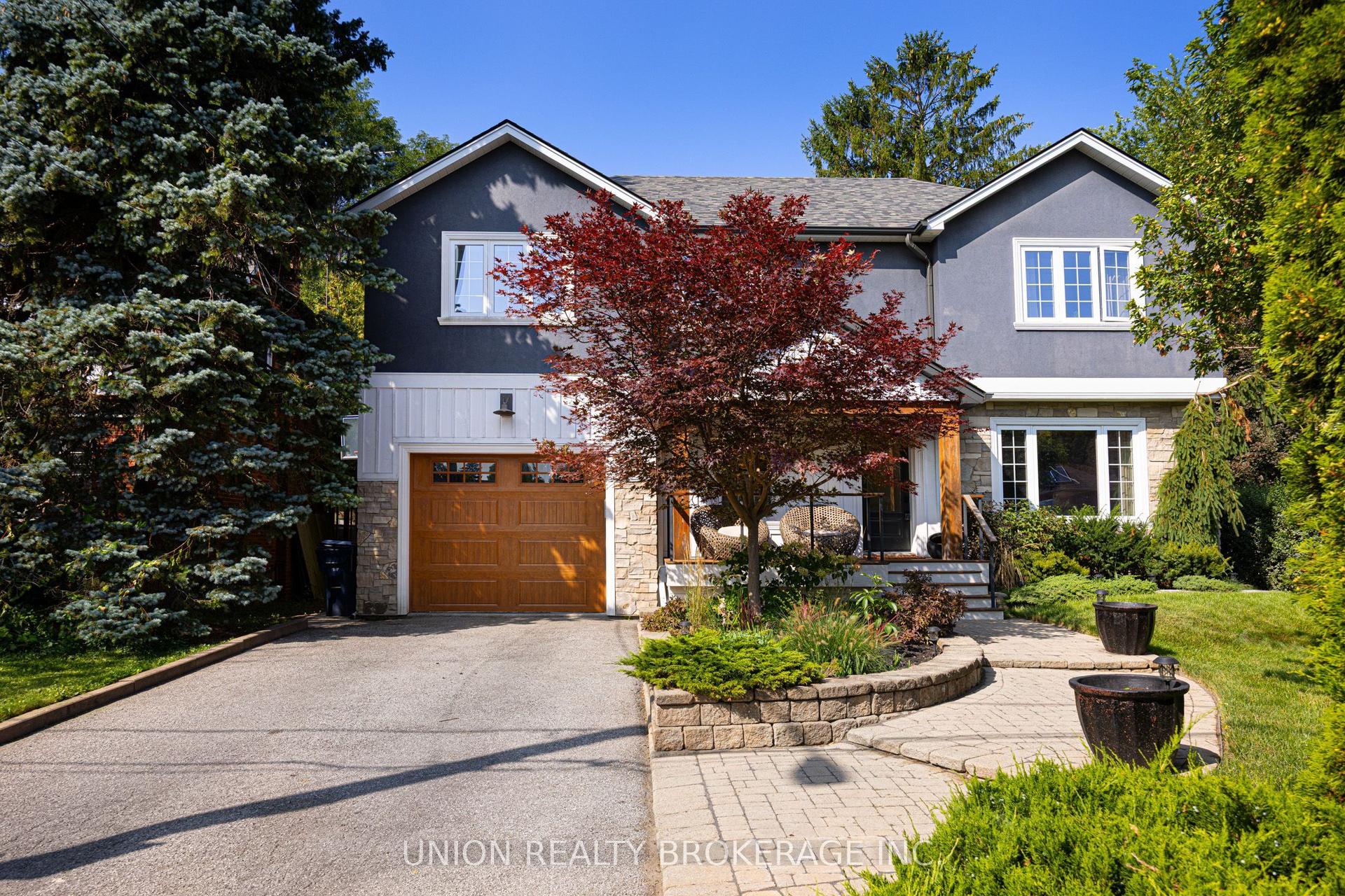 38 Scarborough Heights Boulevard, Toronto — Detached for sale, photo 1