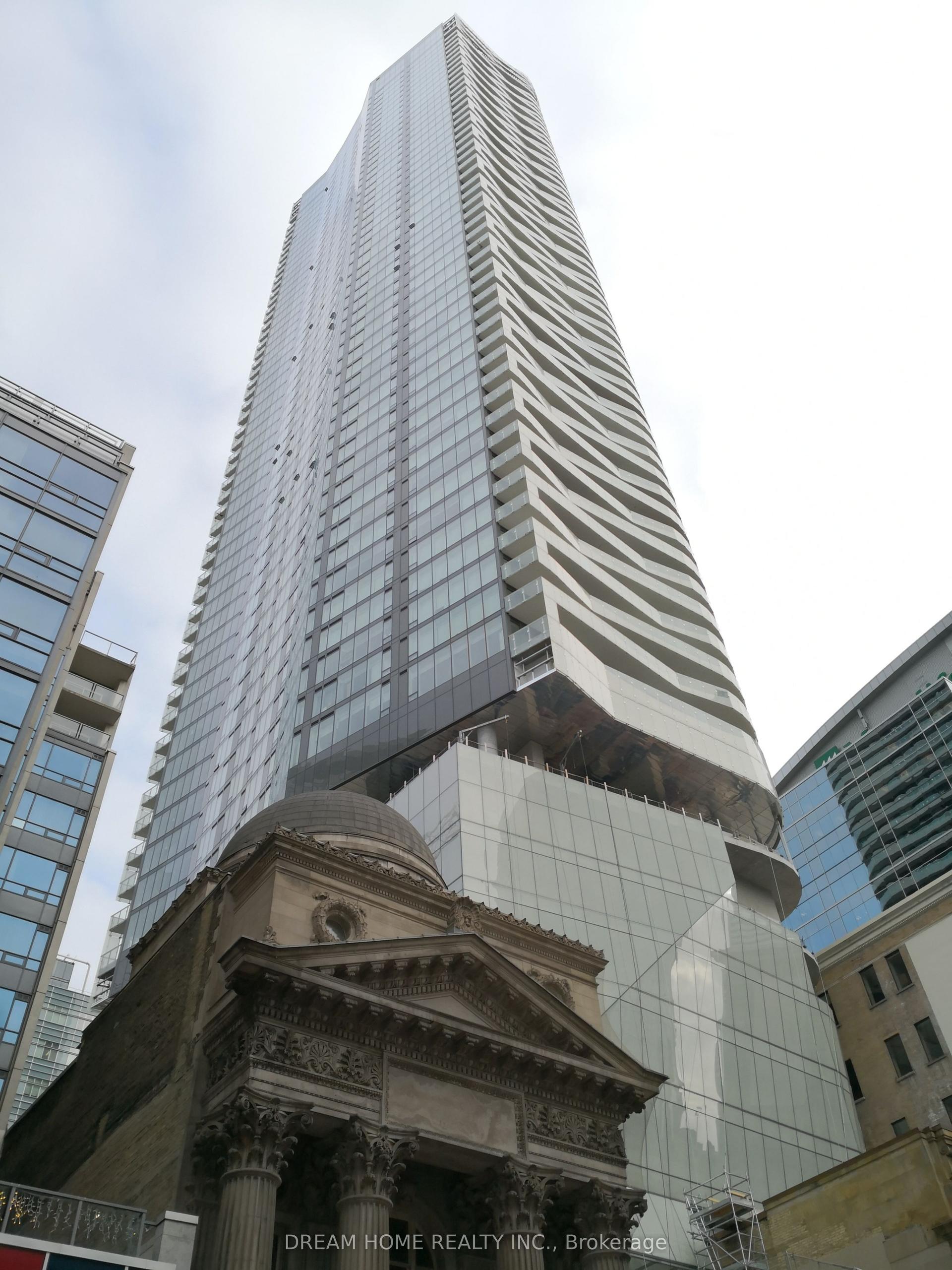 197 Yonge Street 1301 #1301, Toronto — Condo for lease, photo 1