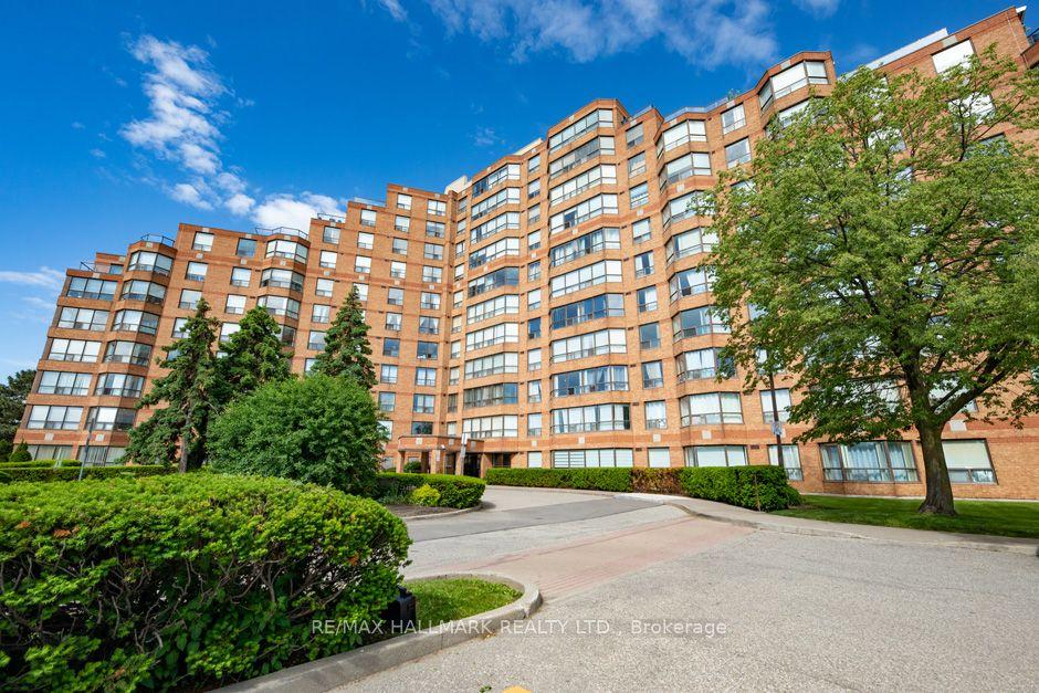 6 Humberline Drive 218 #218, Toronto — Condo for sale, photo 1