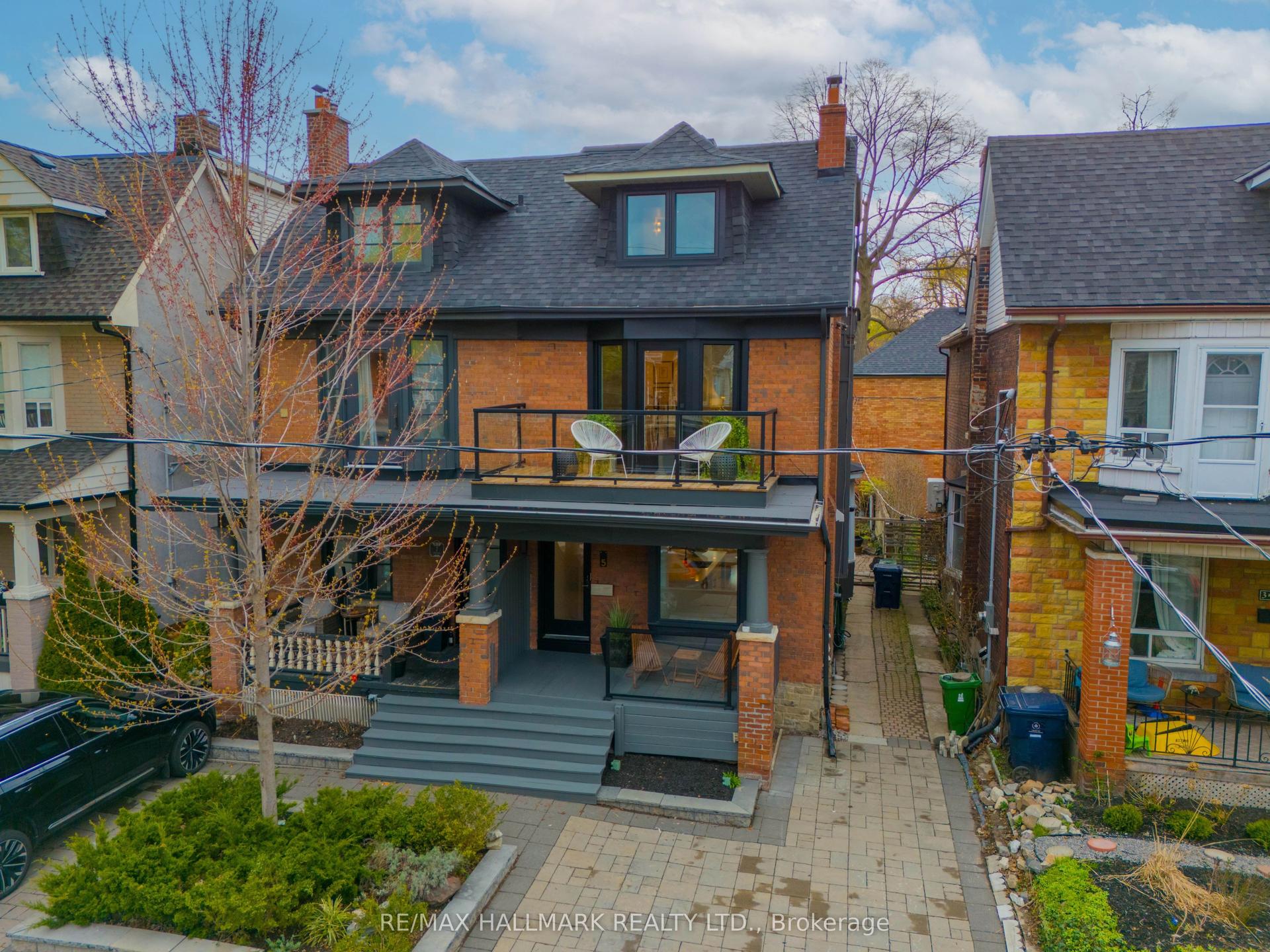 5 Ravina Crescent — photo 1