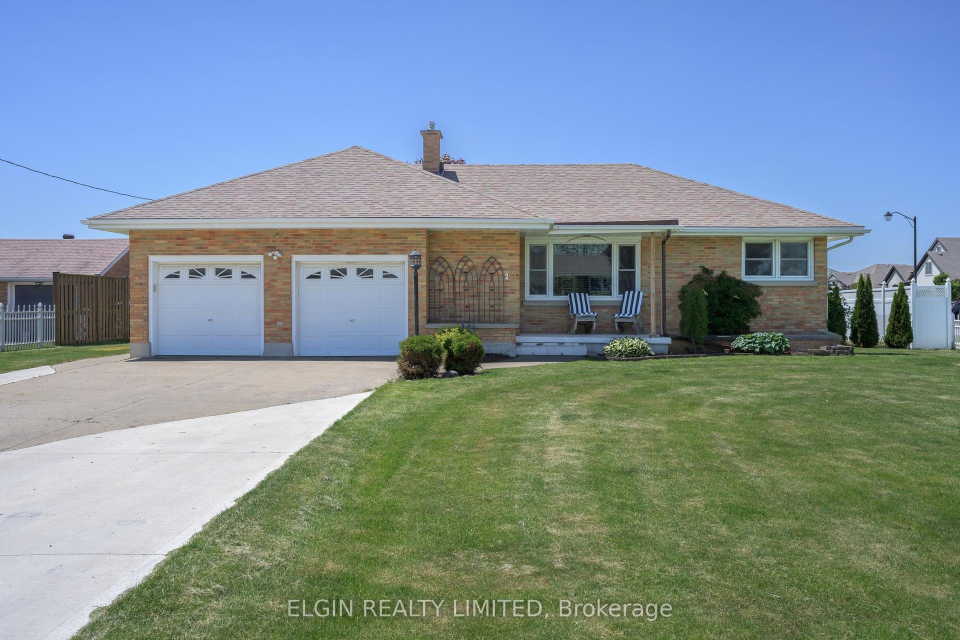 2 Lyndale Avenue — photo 1