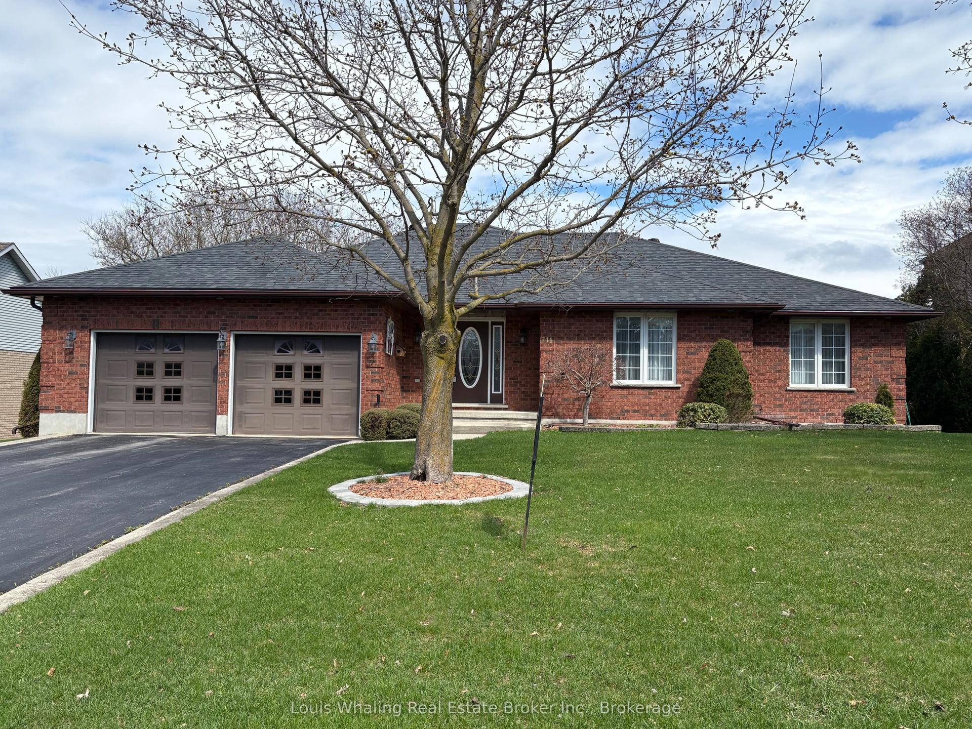 711 21st A Avenue — photo 1