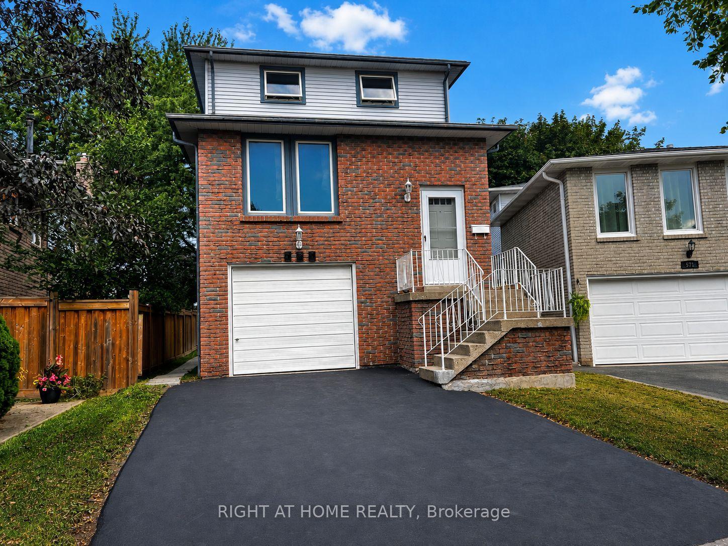 569 Hayward Crescent, Milton — Detached for lease, photo 1