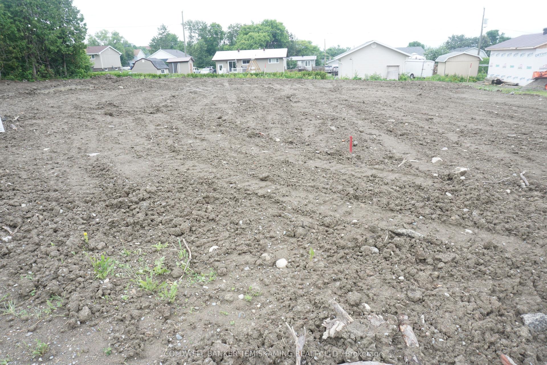 Lot 73 ALBERT Street, Temiskaming Shores — Land for sale, photo 1