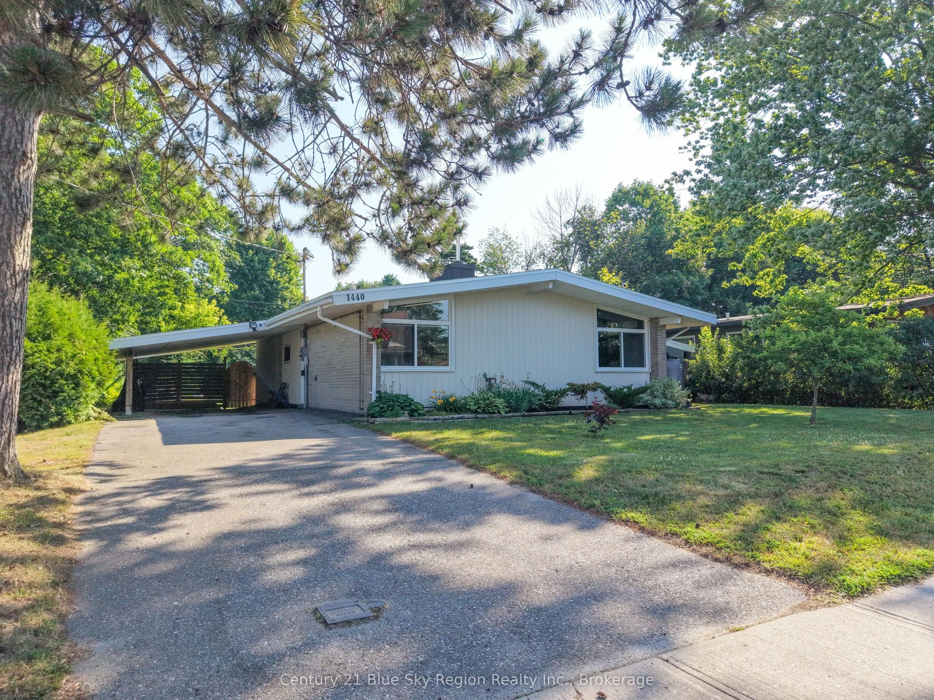 1440 Jane Street, North Bay — Detached for sale, photo 1