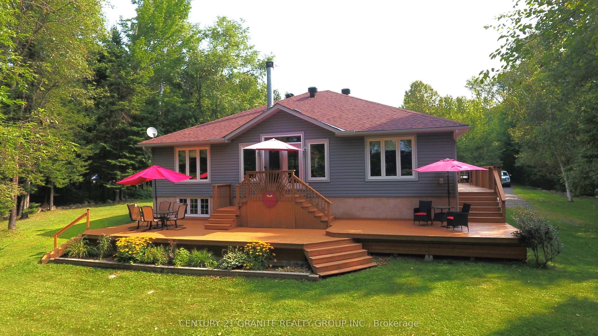 54 Cedar Drive — photo 1
