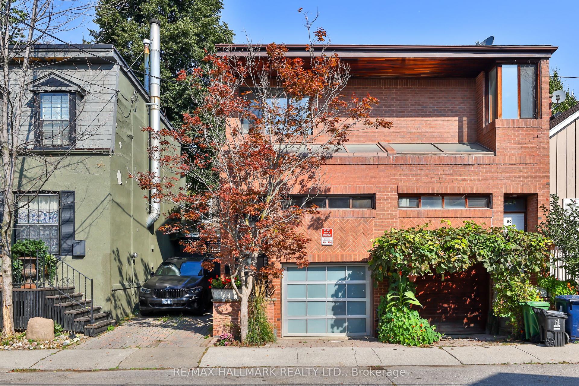 30A Bishop Street, Toronto — Semi-Detached for lease, photo 1