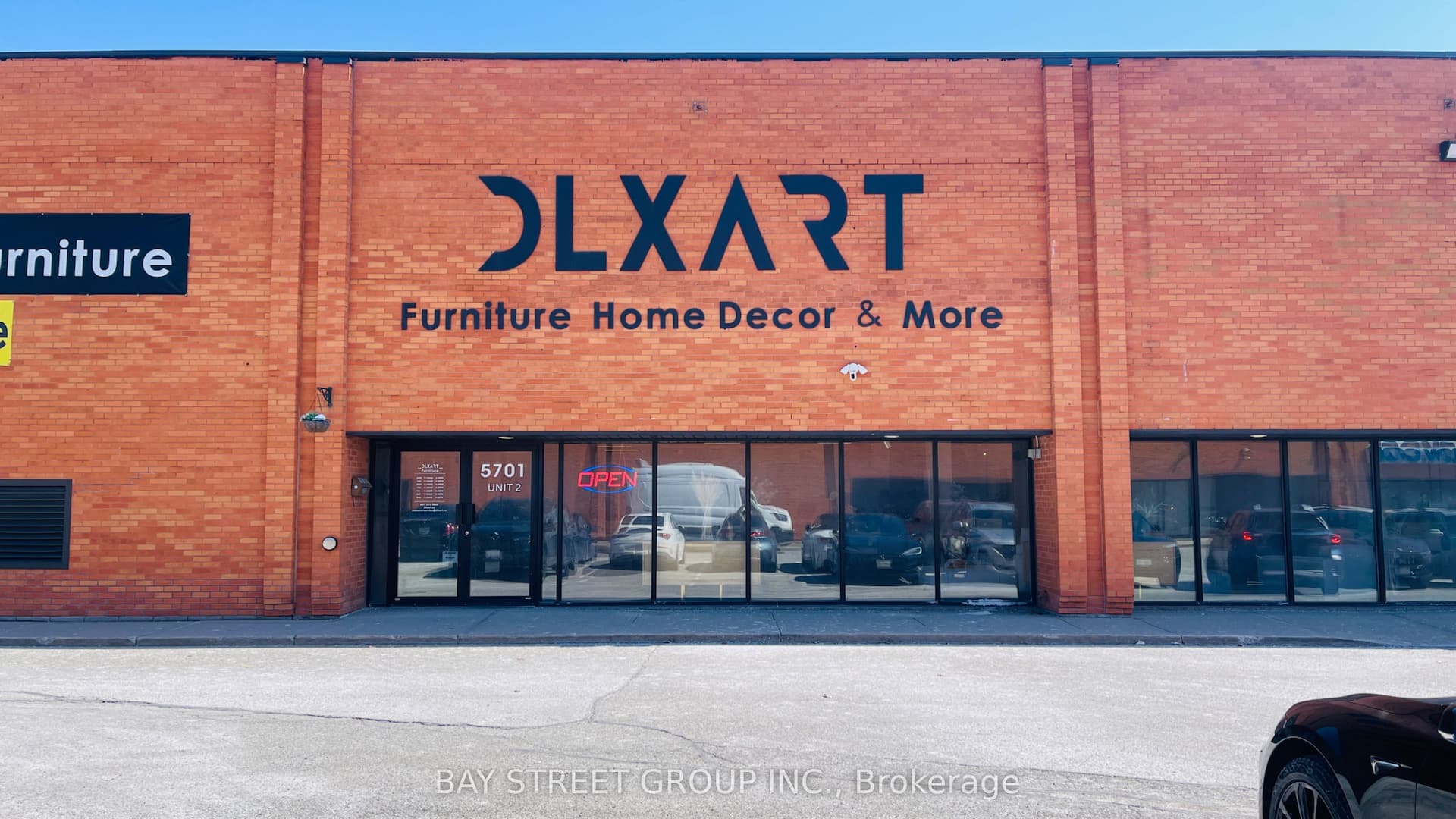 5701 Steeles Avenue W — photo 1