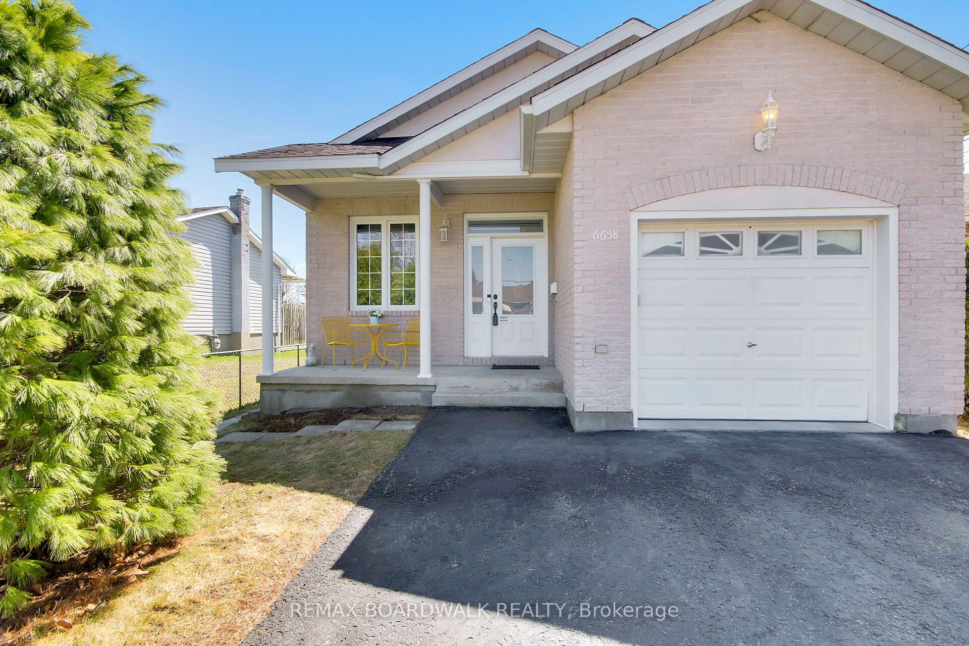 6658 Benoit Street — photo 1