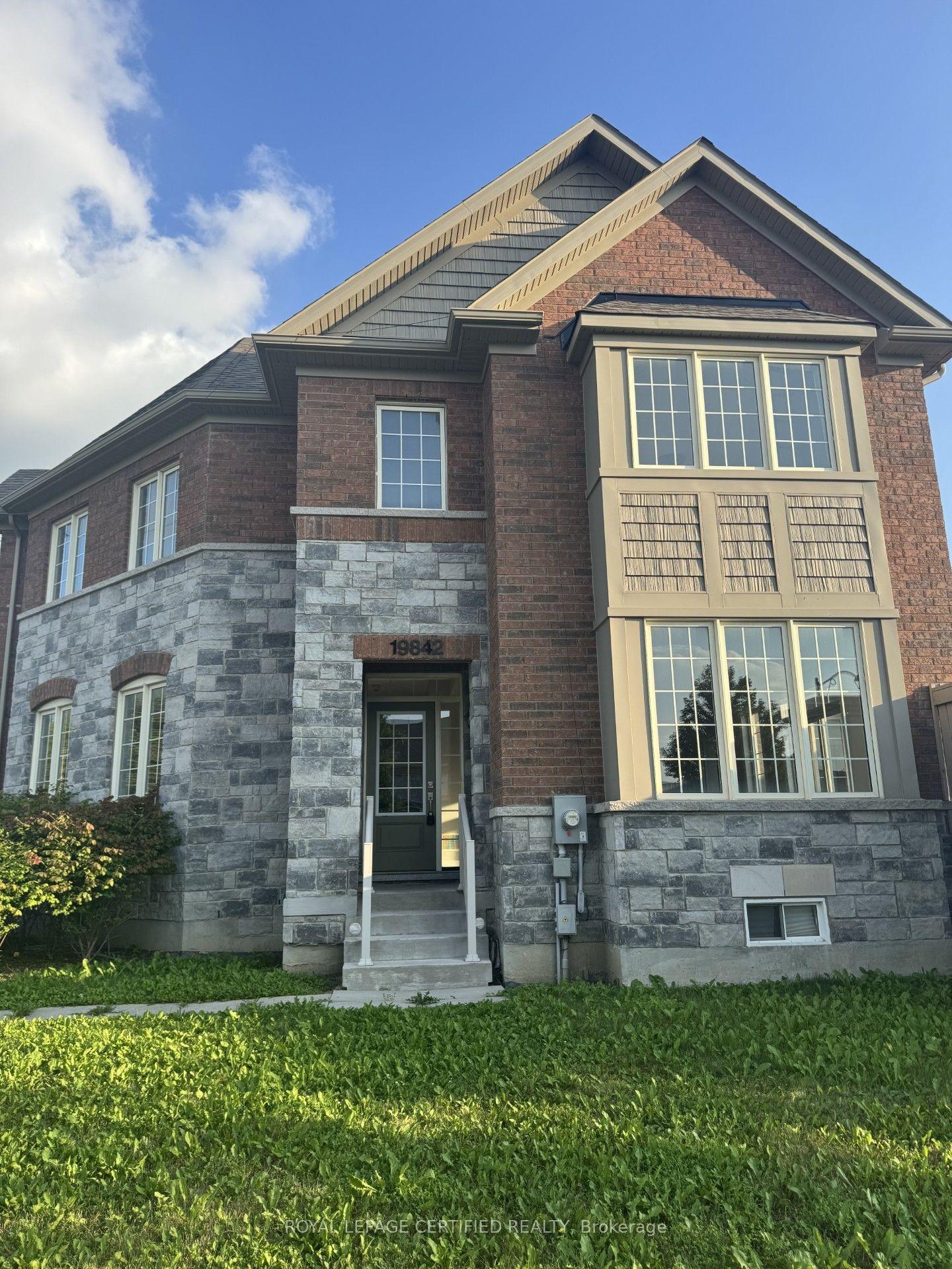 19842 Leslie Street, East Gwillimbury — Townhouse for lease, photo 1
