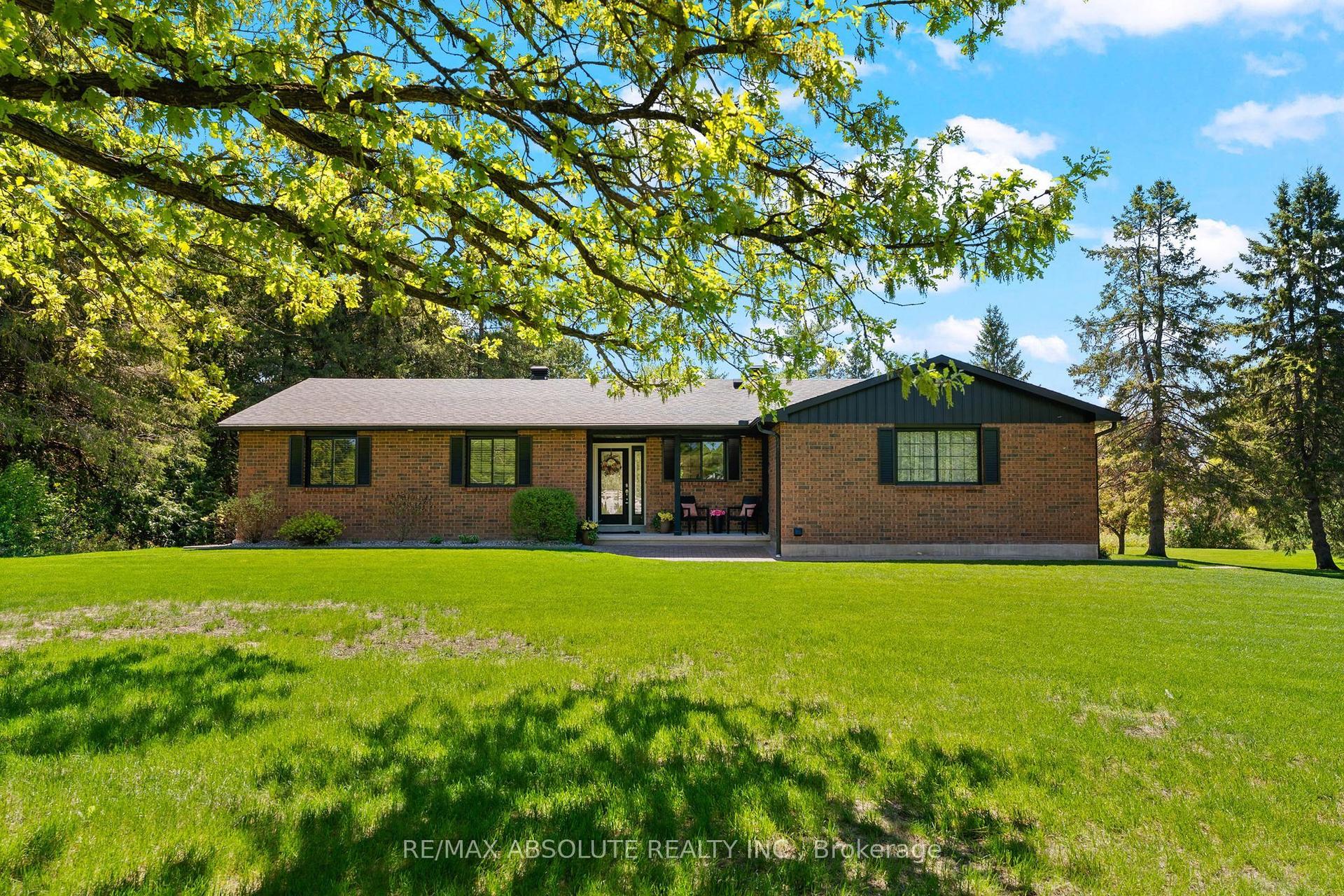 131 Burns Drive — photo 1