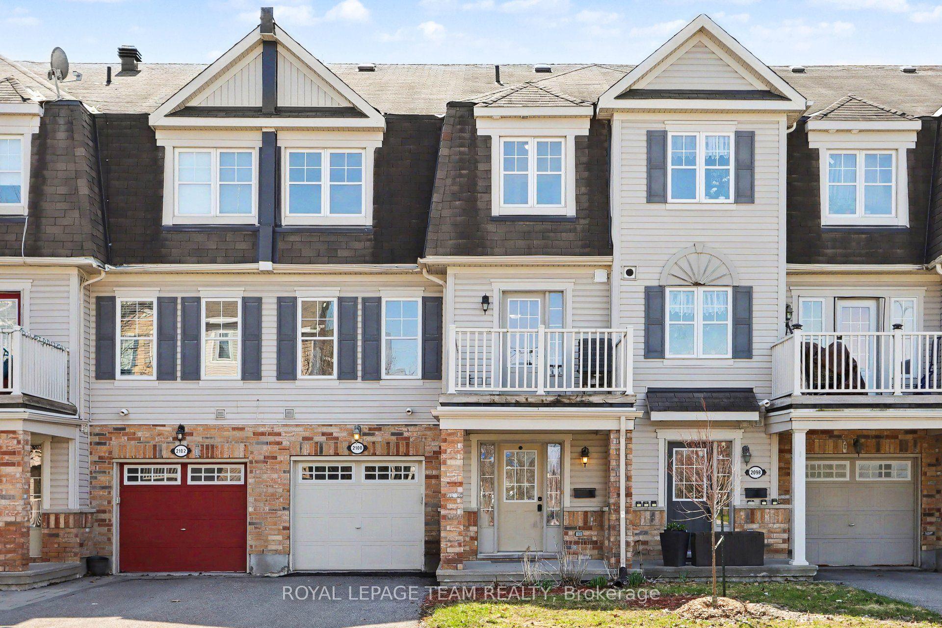 2100 Madrid Avenue, Barrhaven — Townhouse for sale, photo 1