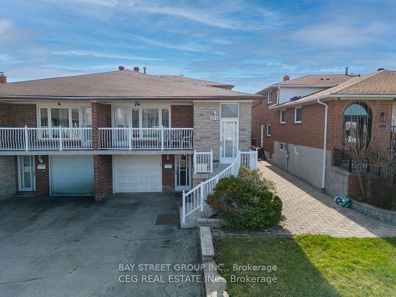 204 FAIRGLEN Avenue W A1 #A1, Toronto — Semi-Detached for lease, photo 1