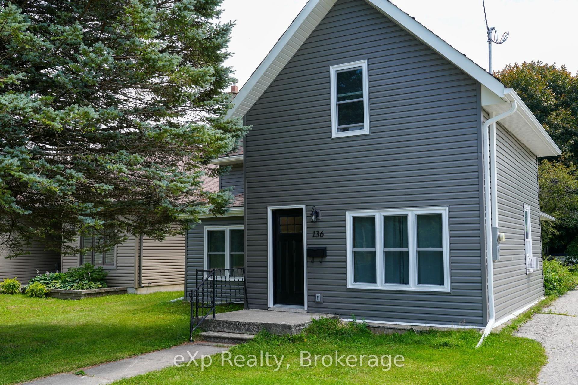 136 Breadalbane Street S, Saugeen Shores — Detached for sale, photo 1