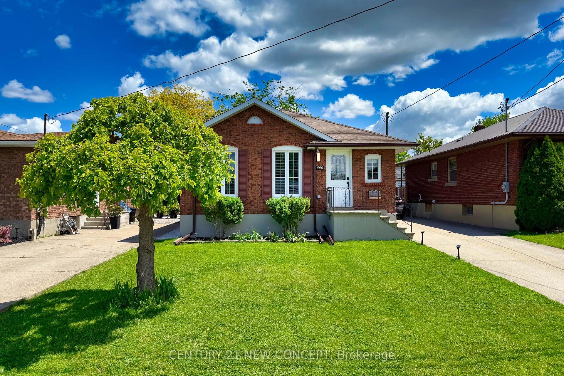 220 Ontario Street — photo 1