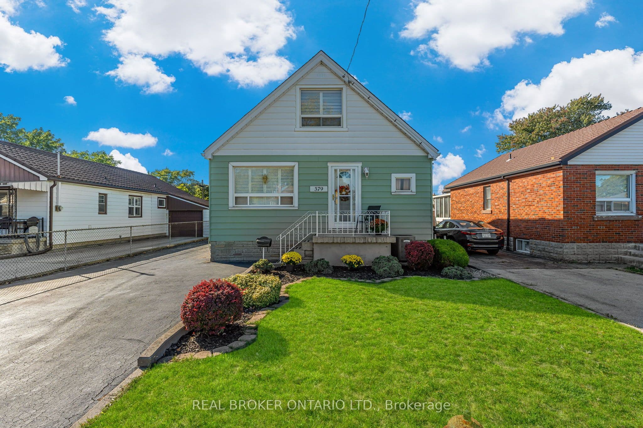 379 Talbot Street — photo 1