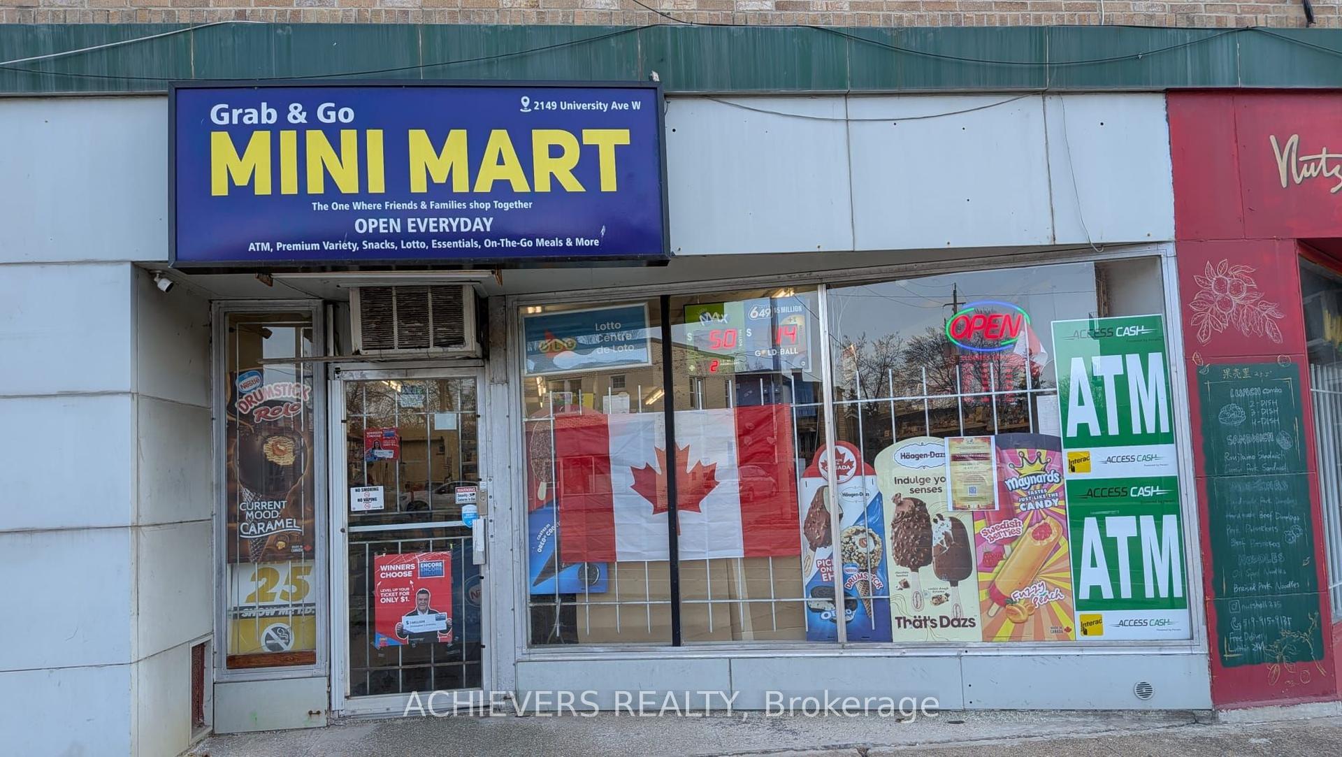 2149 University Avenue W — photo 1