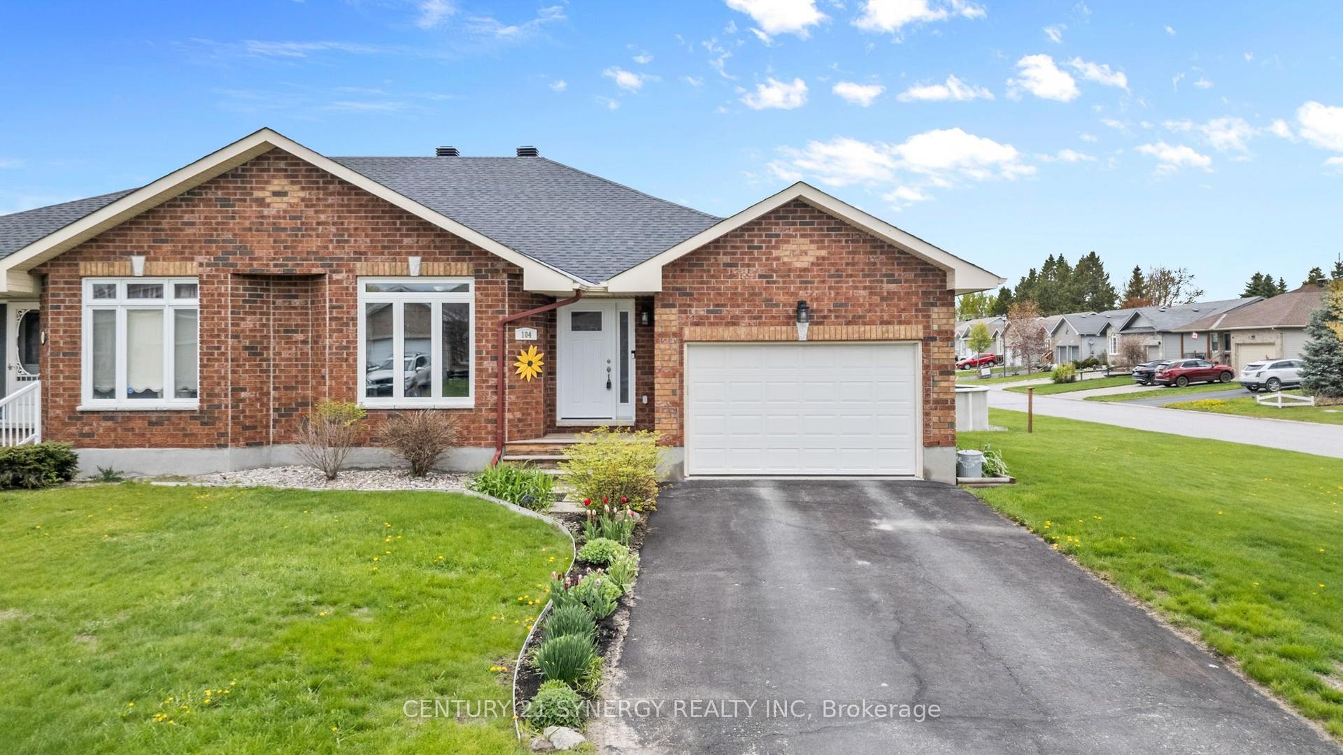 104 Templeton Court — photo 1