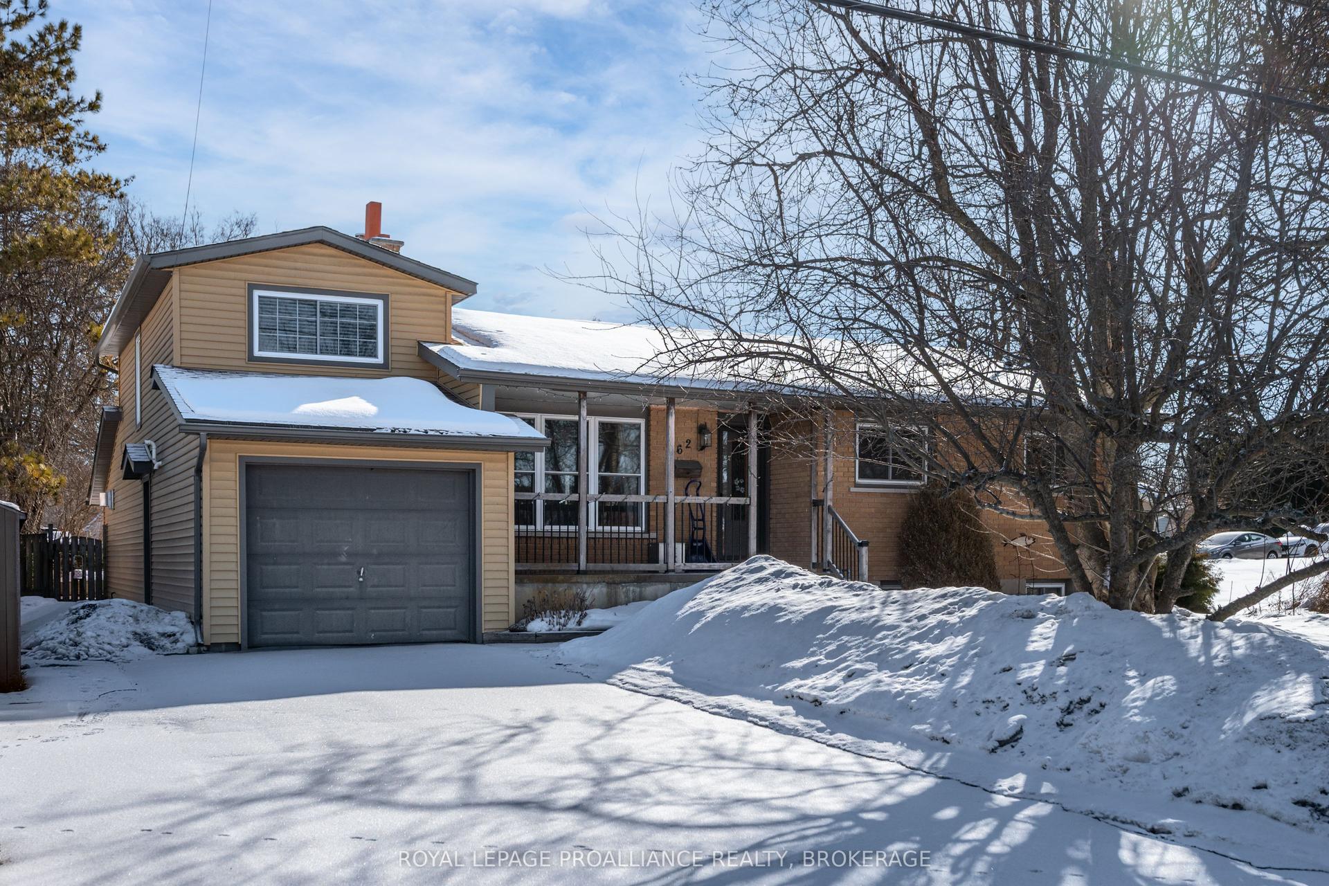 62 Montgomery Boulevard — photo 1