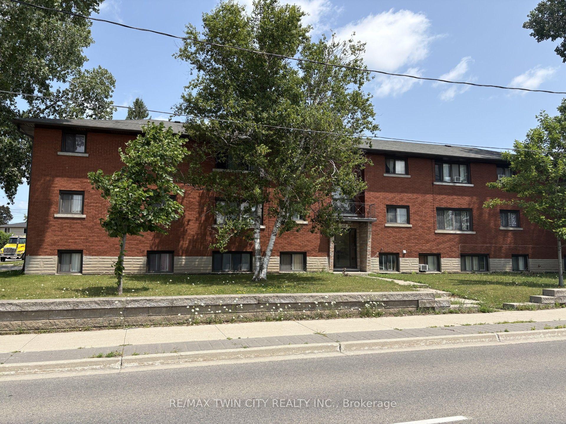 368 Weber Street W, Kitchener — Multiplex for sale, photo 1