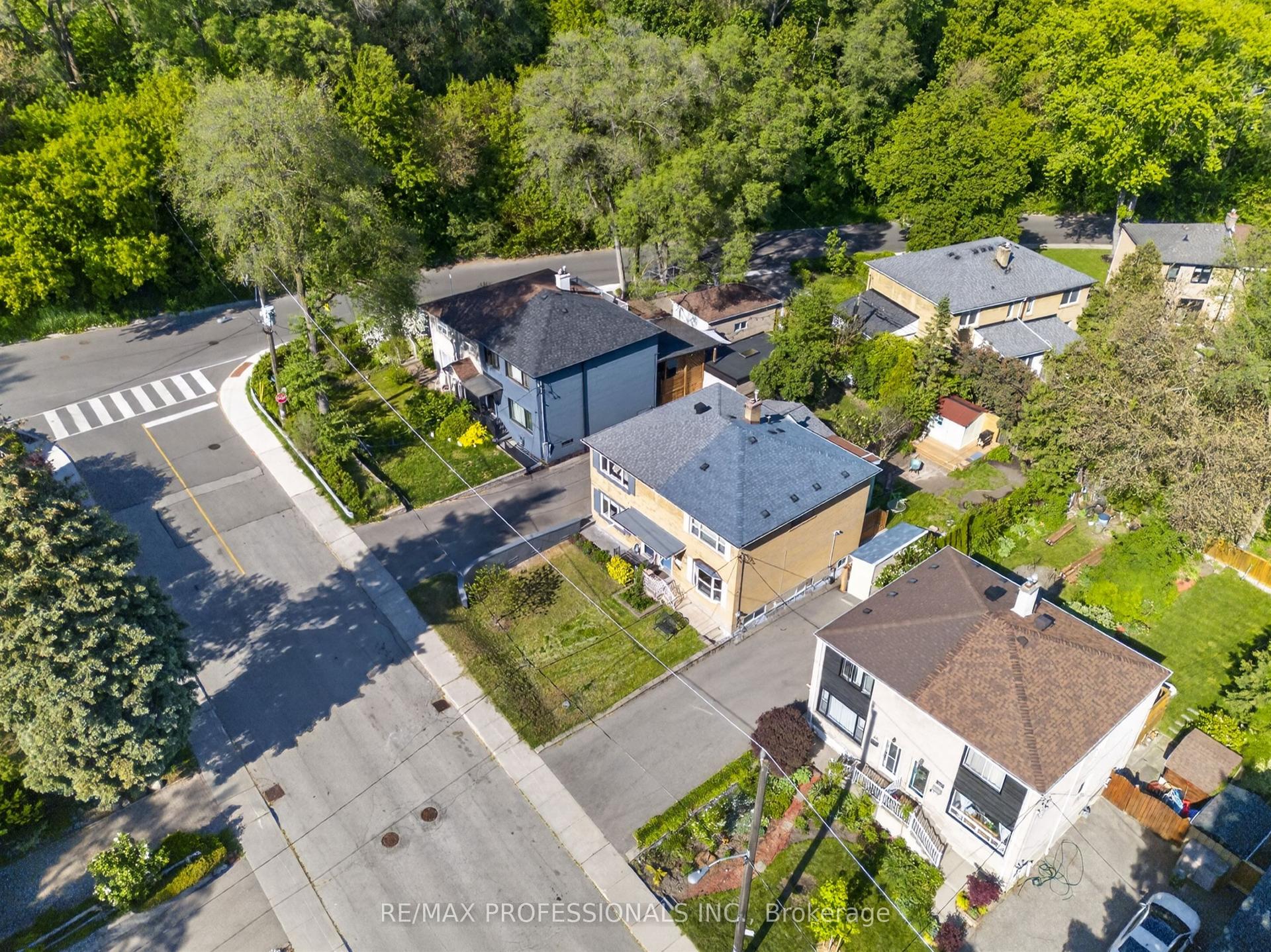 69 Skylark Road, Toronto — Semi-Detached for sale, photo 1