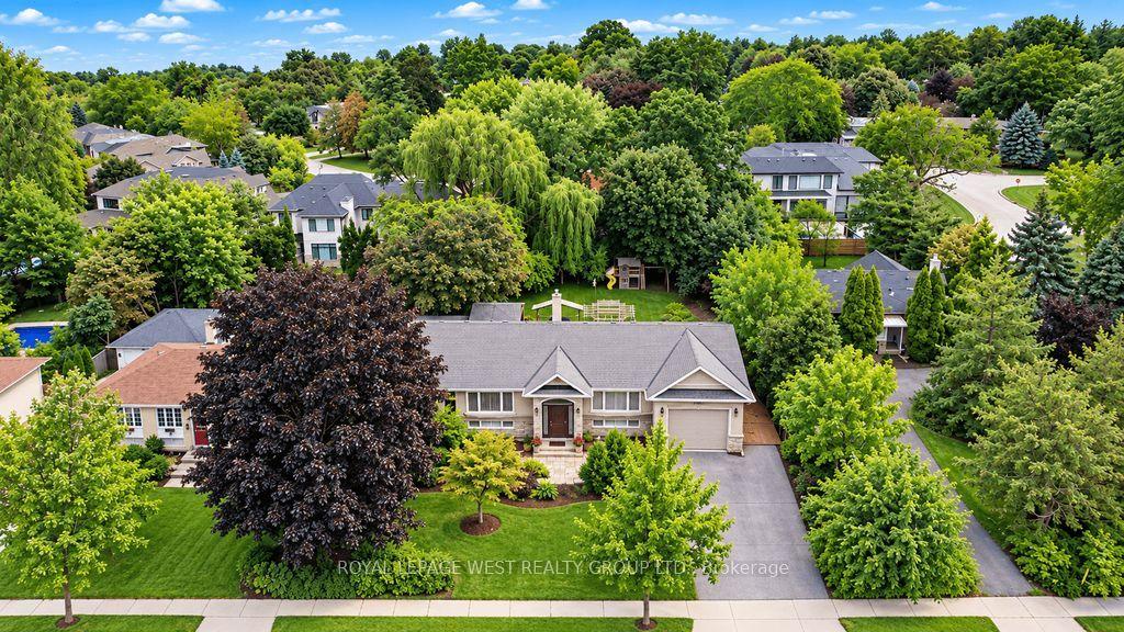1422 Rebecca Street, Oakville — Detached for sale, photo 1