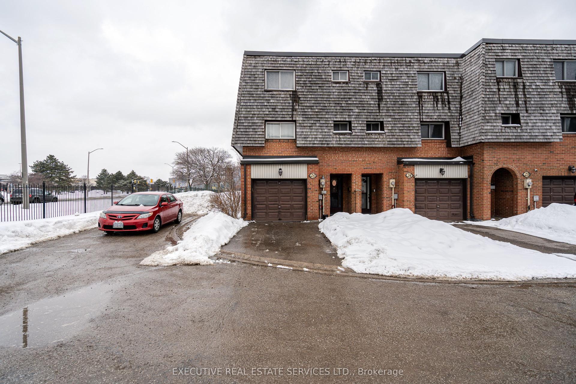 25 Briar Path — photo 1
