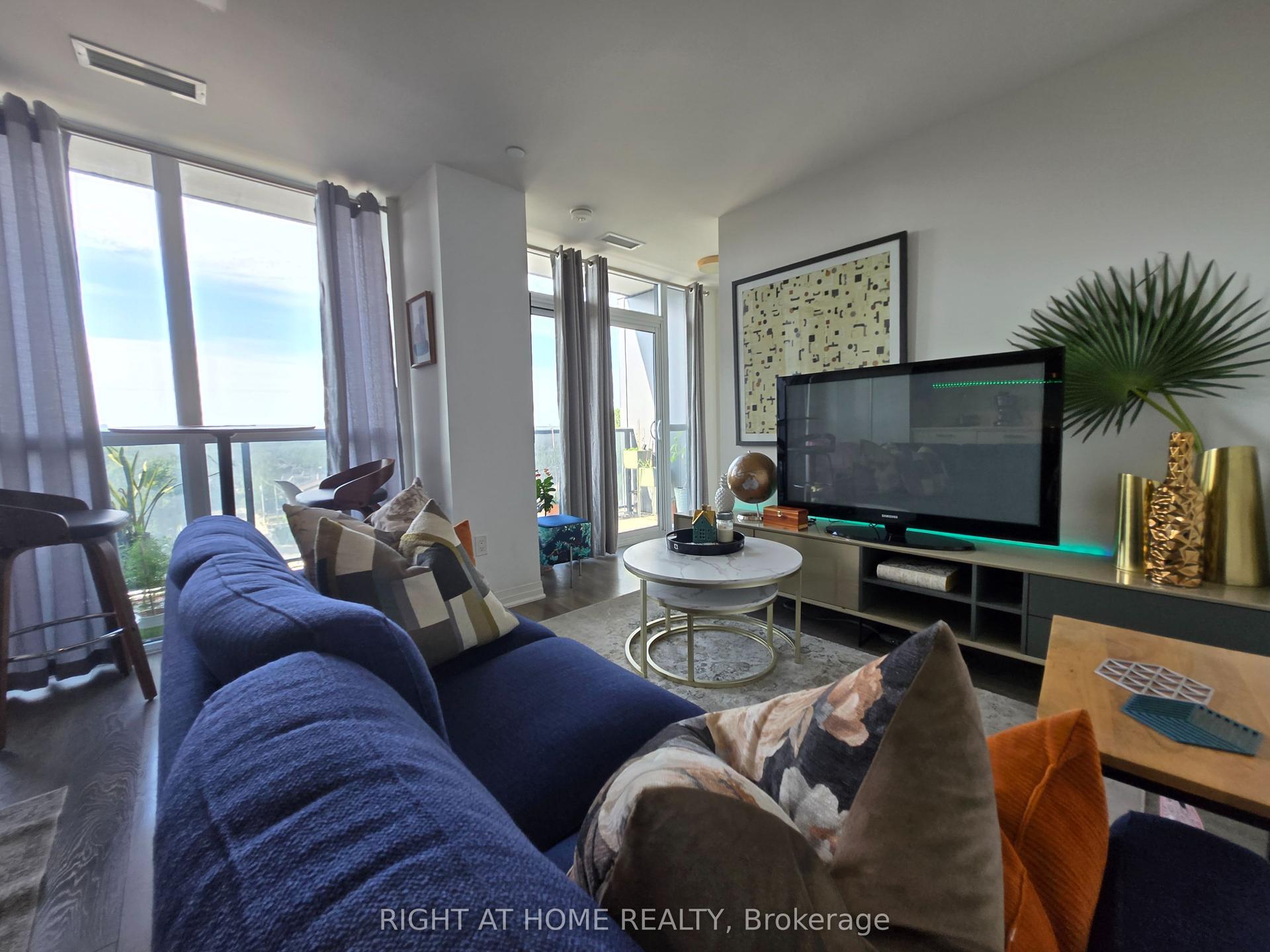 2301 Danforth Avenue 715 #715, Toronto — Condo for lease, photo 1