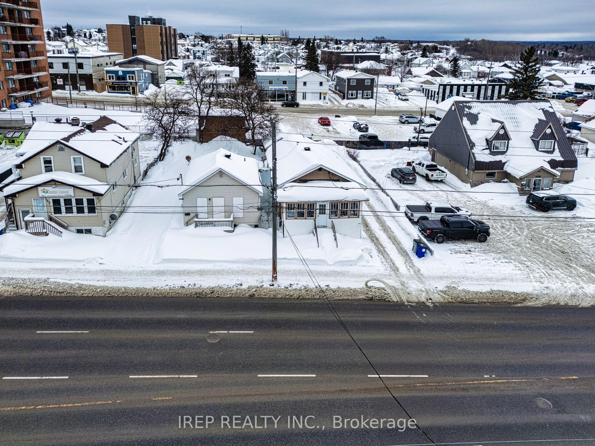 165-169 Algonquin Boulevard W — photo 1