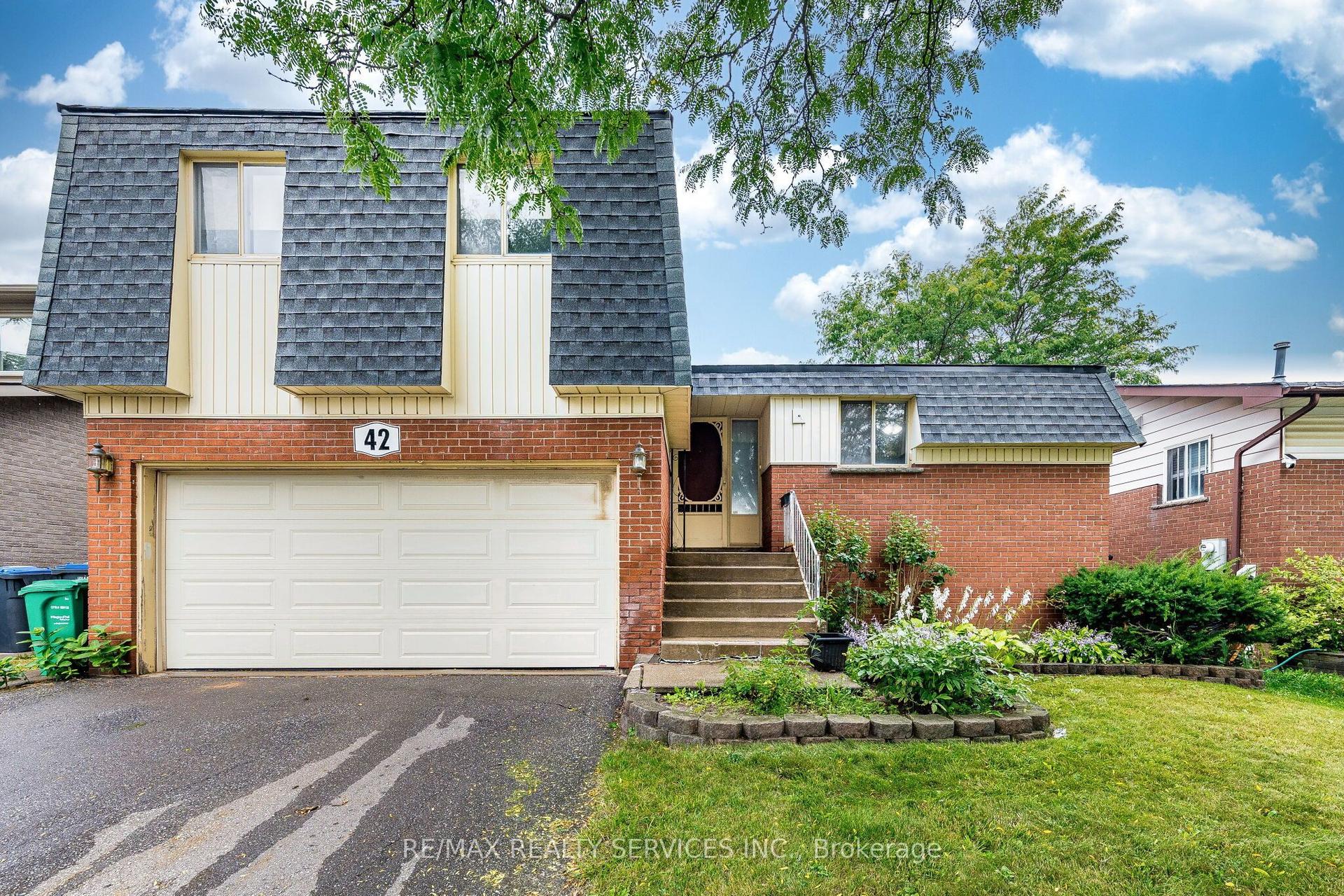 42 Linkdale Road, Brampton — Detached for sale, photo 1