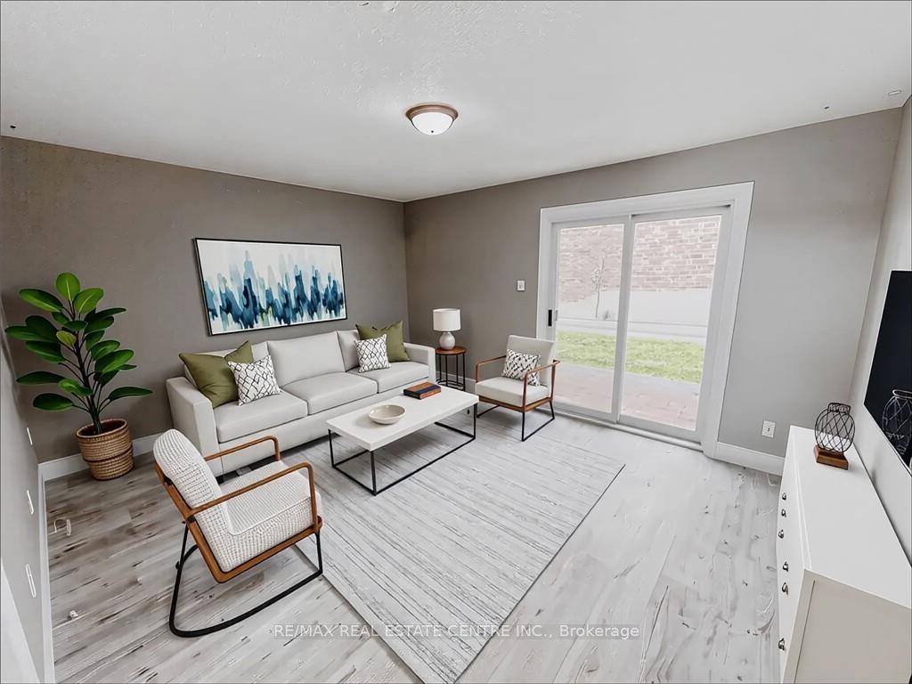 222 Harvard Place G #G, Waterloo — Condo Town for lease, photo 1