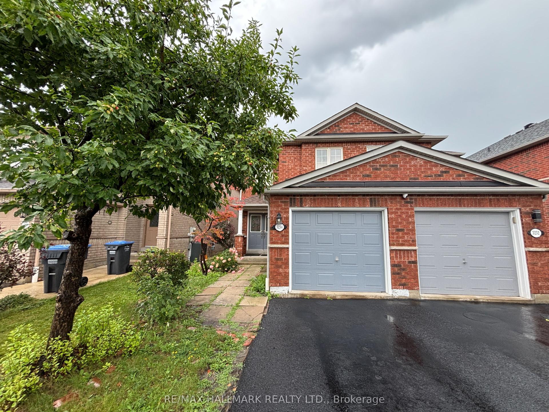 3234 Raindance Crescent, Mississauga — Semi-Detached for lease, photo 1
