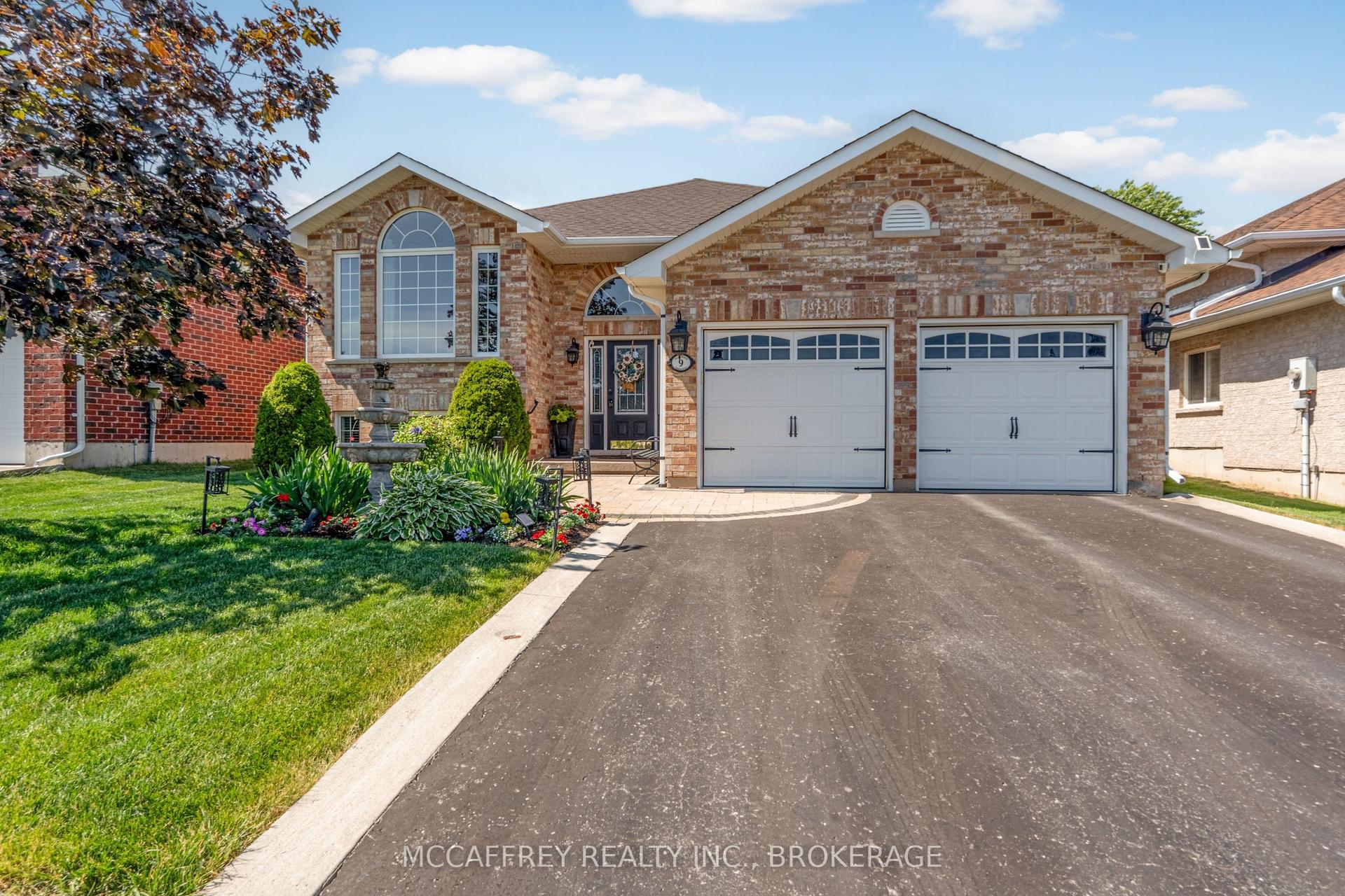 9 Hartwood Crescent, Greater Napanee — Detached for sale, photo 1