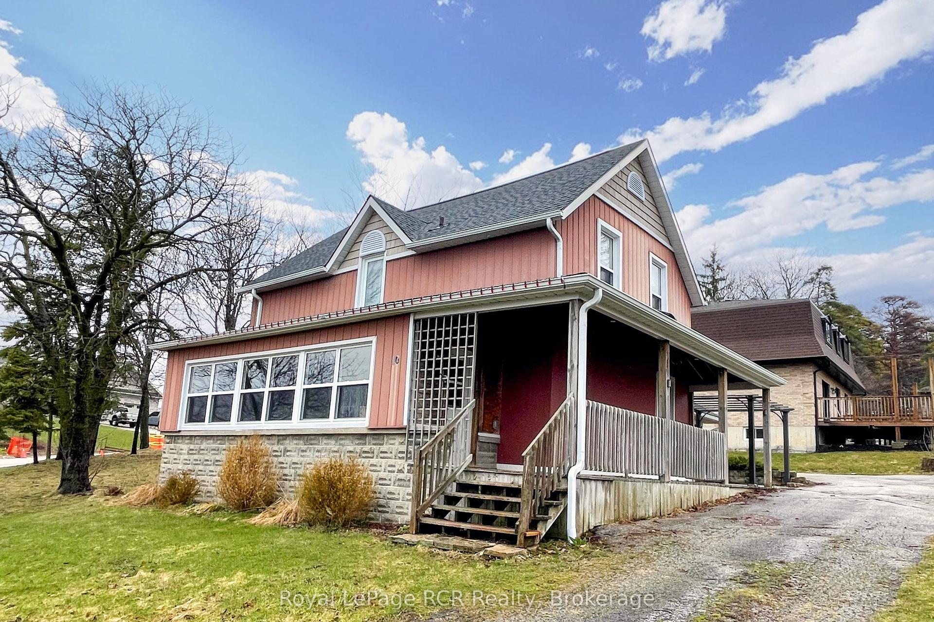 10 Walker Street, Brockton — Detached for sale, photo 1