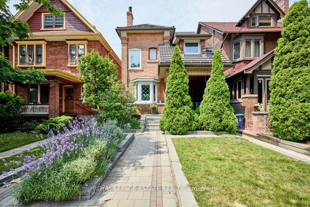 120 Grenadier Road Lower #Lower, Toronto — Detached for lease, photo 1